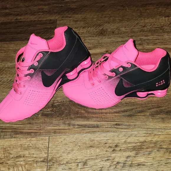Brand New Nike Women's Athletic Shoes in Pink and Black - Picture 1 of 7